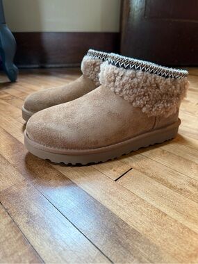 UGG Chestnut Tan classic Ultra Mini Max Curly boot